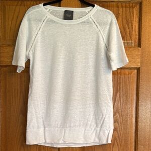White Short Sleeve Linen blend knit top.